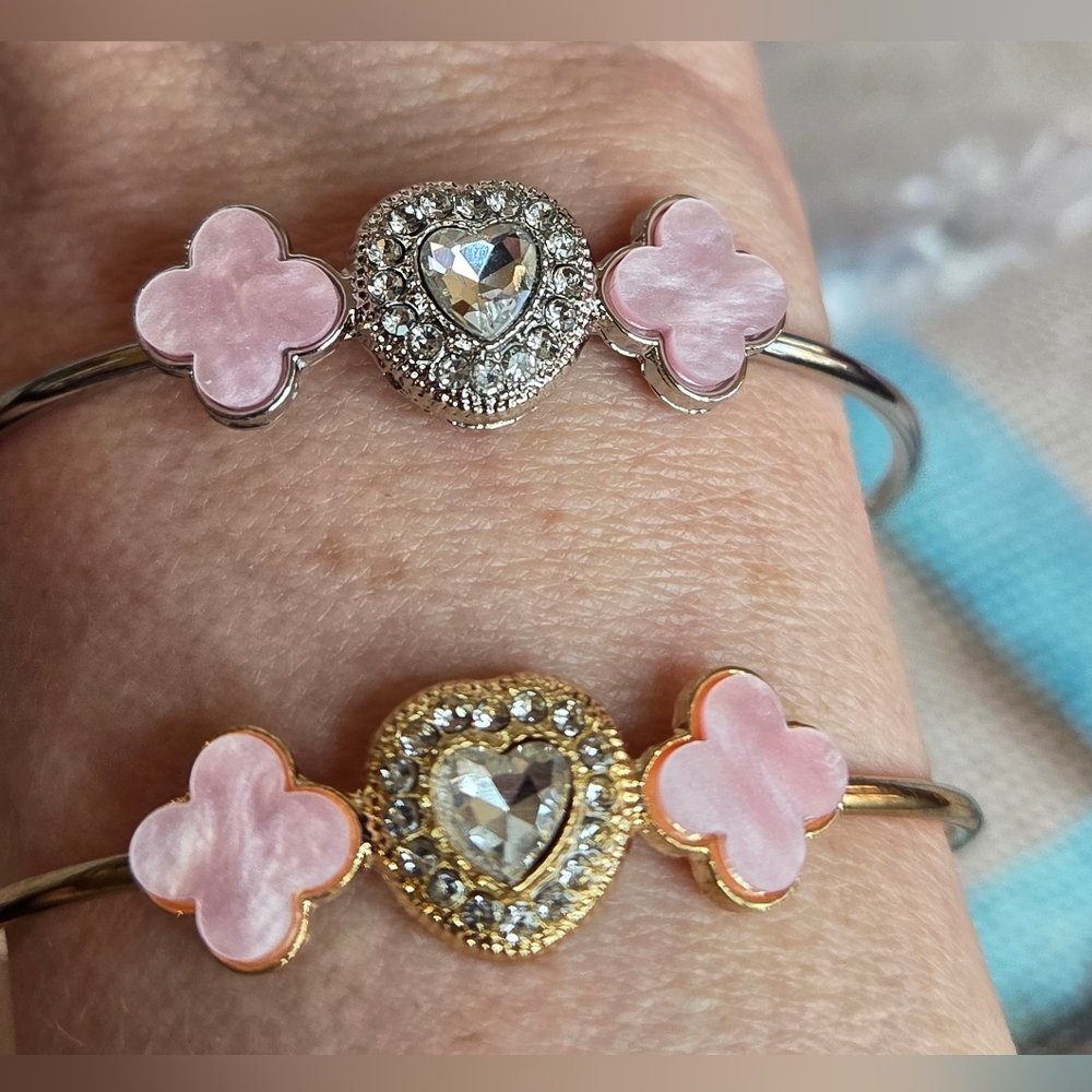 Pink Clover Bangle Bracelet - Gold or Silver Tone Brand New - Picture 2 of 6